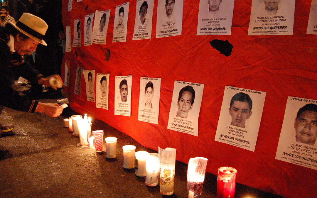Lamentables las acciones del gobierno federal en contra de personas defensoras de derechos humanos que acompañan el caso de los normalistas de Ayotzinapa